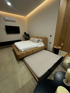 Comfort Single Room, 1 King Bed, Non Smoking, Air conditioning