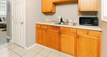 Cozy 1-bedroom apartment in lovely Atlanta with WiFi, AC