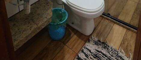 Suite | Bathroom