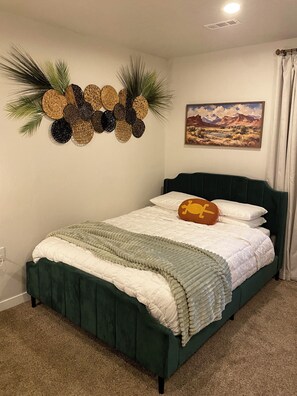 WiFi, bed sheets