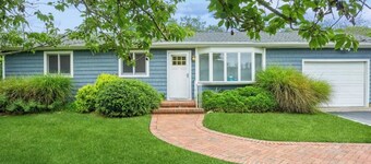 Charming 3-bedroom house in lovely Hampton Bays - your perfect summer escape!