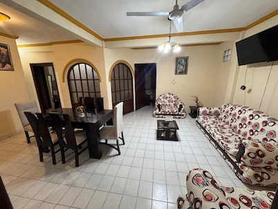 3 bedroom private vacation home in yacuãba