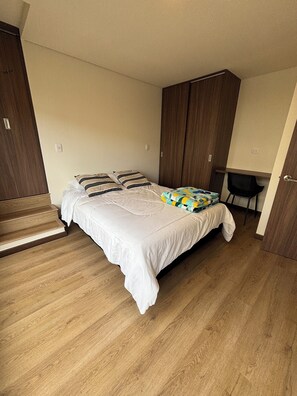 1 bedroom, WiFi, bed sheets