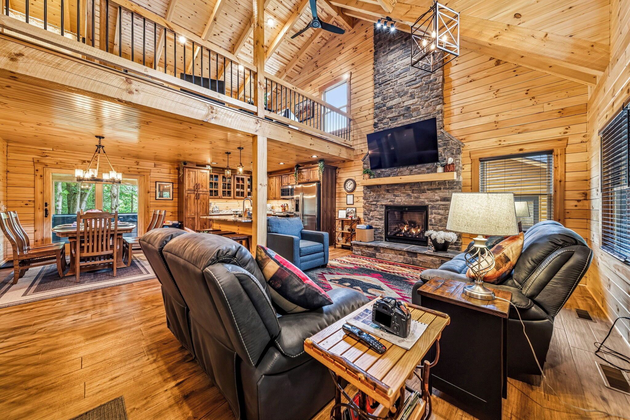 Smart TV, fireplace