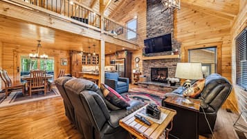Smart TV, fireplace