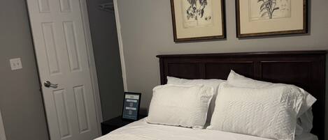 1 Schlafzimmer, Reisekinderbett, WLAN, Bettwäsche