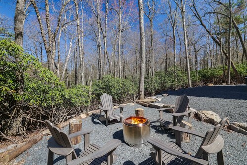 Lux Retreat in Split Rock|Hot Tub|Fire Pit|Game Rm