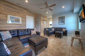 House (1 Bedroom) | Interior