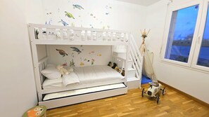 5 Schlafzimmer, Bügeleisen/Bügelbrett, WLAN, Bettwäsche