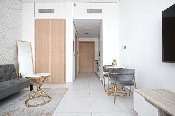 Interior - 234 Beverly Residence | Studio (Dubai)