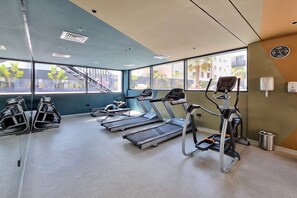 Fitness facility - 234 Beverly Residence | Studio (Dubai)