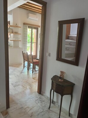 Interior - 2 Bedroom Apartment Magazia Skyros (Skyros)