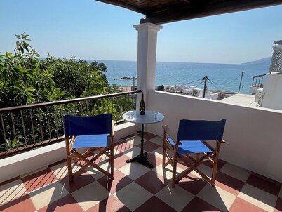 Penthouse Studio Magazia Skyros