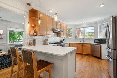 NEW!! Cozy Arlington Home Near DC