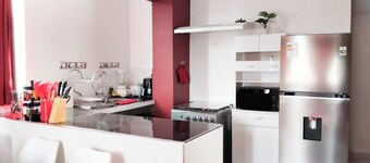 Centric 3-bedroom apartment in charming Trujillo with WiFi,