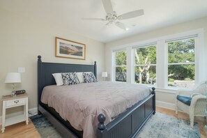 6 Schlafzimmer, Reisekinderbett, kostenloses WLAN, Bettwäsche
