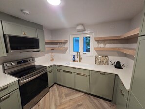 Microwave, oven, stovetop, dishwasher