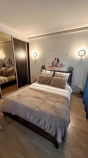 2 chambres, fer et planche Ă repasser, Wi-Fi, draps fournis