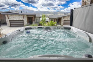 Bain à remous extérieur