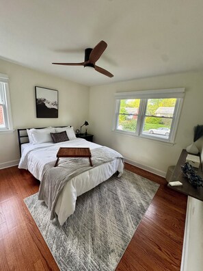 5 dormitorios, tabla de planchar con plancha, wifi gratis y ropa de cama