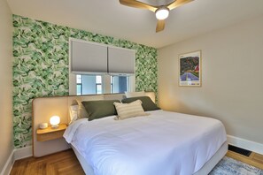 4 bedrooms, iron/ironing board, WiFi, bed sheets