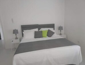 2 bedrooms, iron/ironing board, free WiFi, bed sheets - Relax and Reconnect: A peaceful holiday home nestled in lush green surroundings. (Upton,  Ocho Rios)