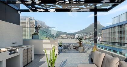 Charming 1-bedroom condo in gorgeous Cape Town with WiFi, AC