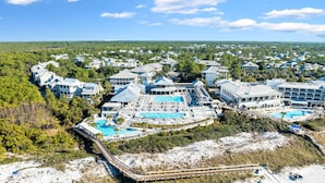 Exterior - Pet Friendly, Lake District Watercolor, Tesla Charger (Santa Rosa Beach)
