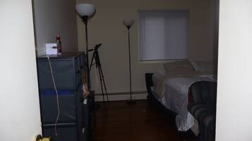 1 多间卧室、床单