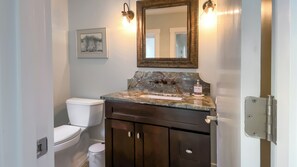 Ferienhaus, Mehrere Betten, Poolzugang, Poolblick (16 Spanish Moss) | Badezimmer | Handtücher