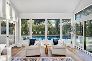 Maison, Plusieurs lits, piscine privée, vue sur le terrain de golf (6 Wood Duck Court) | Intérieur