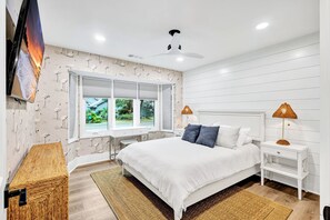 House, Multiple Beds, Private Pool, Golf View (6 Wood Duck Court) | 4 bedrooms, individually decorated, individually furnished
