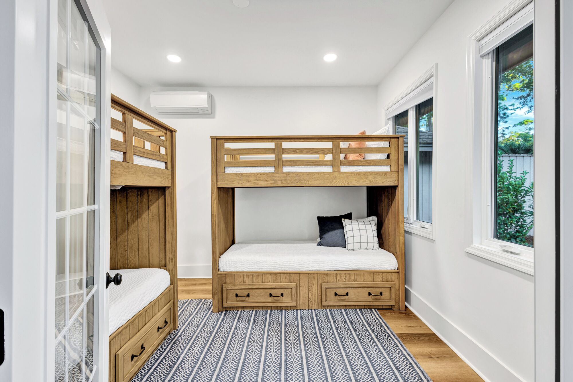 House, Multiple Beds, Private Pool, Golf View (6 Wood Duck Court) | 4 bedrooms, individually decorated, individually furnished, bed sheets