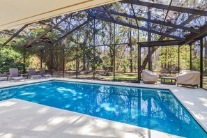 Maison, plusieurs lits, cuisine, vue piscine (15 Willow Oak West) | Vue de la chambre