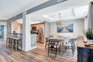 Villa, Multiple Beds, Kitchen, Garden View (1650 Bluff Villas) | Dining