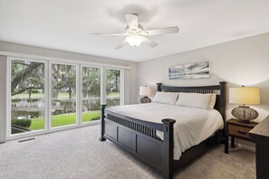 Villa, varias camas, cocina (2634 Calibogue Club) | 3 dormitorios, decoración individual, mobiliario individual