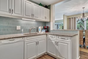 Villa, Multiple Beds, Patio, Golf View (2271 Heritage Villas) | Private kitchen | Fridge, microwave, oven, stovetop
