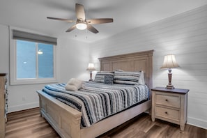 Villa, plusieurs lits, cuisine, vue jardin (815 Clipper Court) | 3 chambres, décoration personnalisée, ameublement personnalisé
