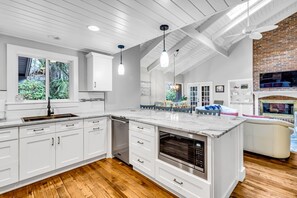 House, Multiple Beds, Kitchen, Pool View (67 Forest Drive) | Private kitchen | Fridge, microwave, oven, stovetop