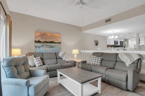 Living area - 264 Stoney Creek Villa at The Sea Pines Resort (Hilton Head Island)