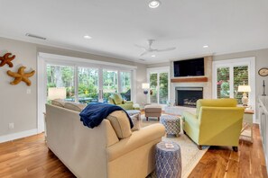 House, Multiple Beds, Kitchen, Pool View (8 Heritage Court) | Living area | 42-inch flat-screen TV with digital channels - 8 Heritage Court at The Sea Pines Resort (Hilton Head Island)