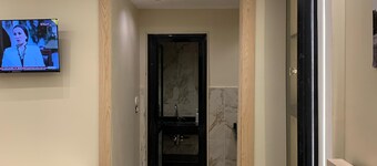 10 minutes to mall of arabia And next to mc And 15 minutes to mall of egypt