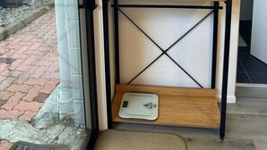 Unclassified image, 3 of 13, button - Waterfront studio unit near Auckland Airport (Auckland)