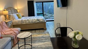 Unclassified image, 4 of 13, button - Waterfront studio unit near Auckland Airport (Auckland)
