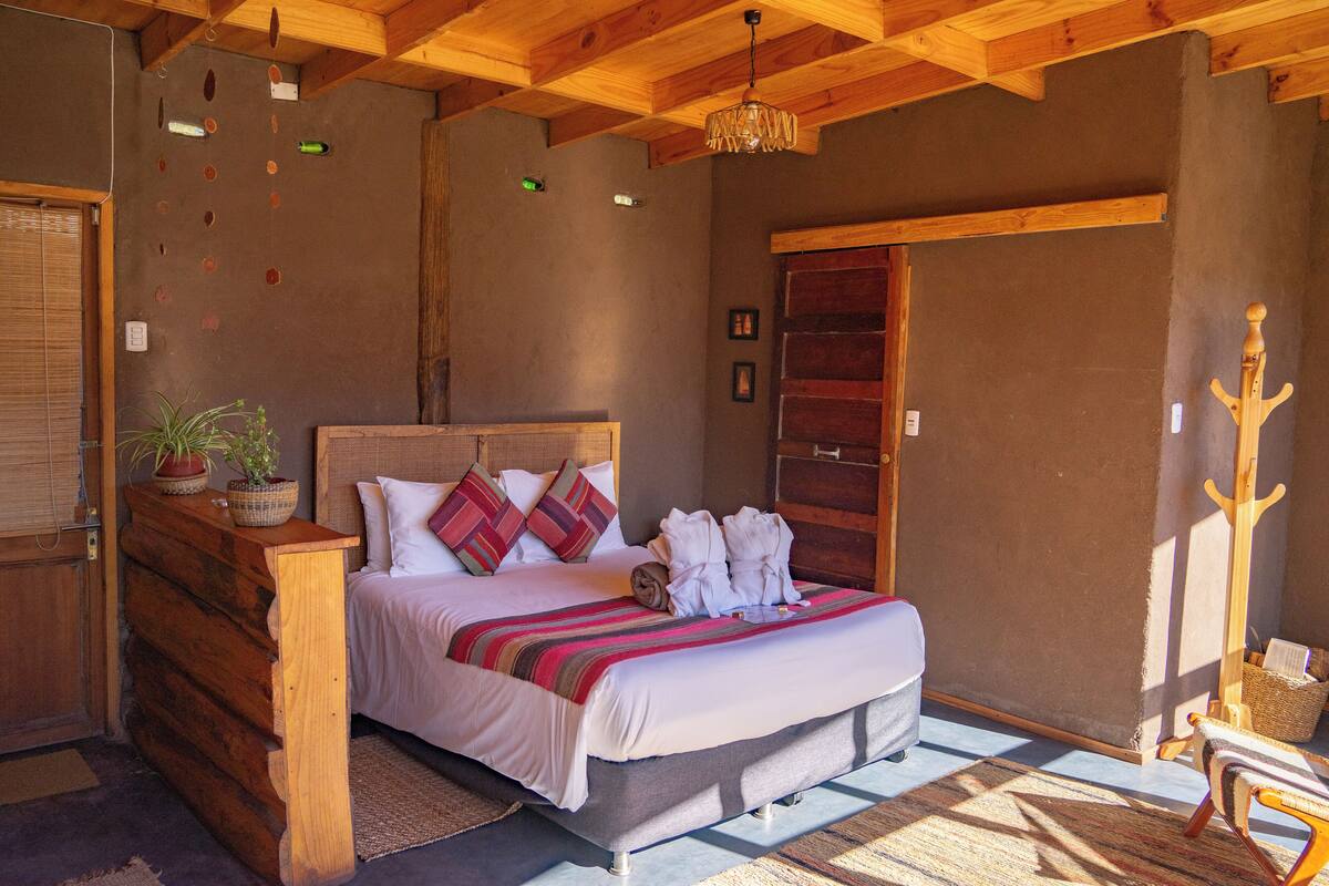 Exclusive Cabin, 1 Queen Bed, Jetted Tub, Mountain View | 1 bedroom, premium bedding, individually decorated, bed sheets