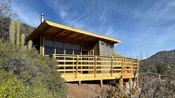 Premium Cabin | Premium bedding, individually decorated, bed sheets