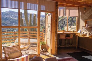 Cabane Exclusive, 1 grand lit, bain à remous, vue montagne