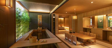 Premium Twin Room | Premium bedding, minibar, soundproofing, free WiFi