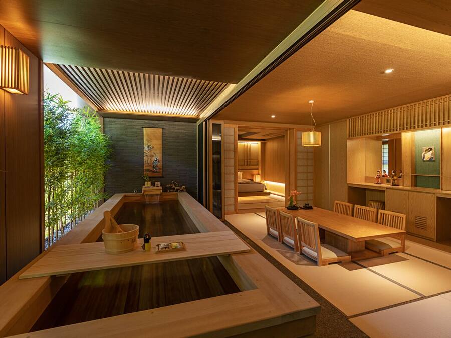 Ropa de cama de alta calidad, minibar y sistema de insonorización