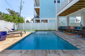 Beheizter Pool